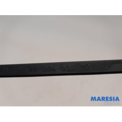 Peugeot - Expert - Front wiper arm