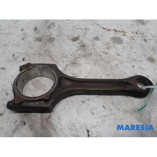 Citroen - DS4 - Connecting rod