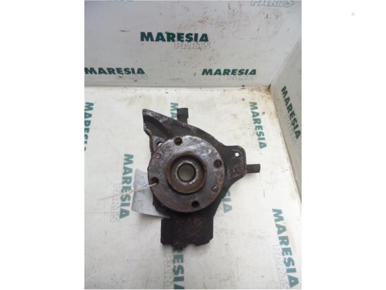 Alfa Romeo - 155 - Knuckle, front left