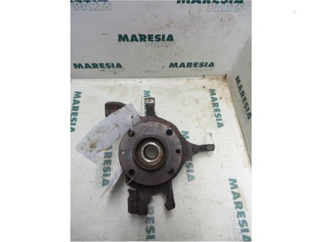 Alfa Romeo - 155 - Knuckle, front left