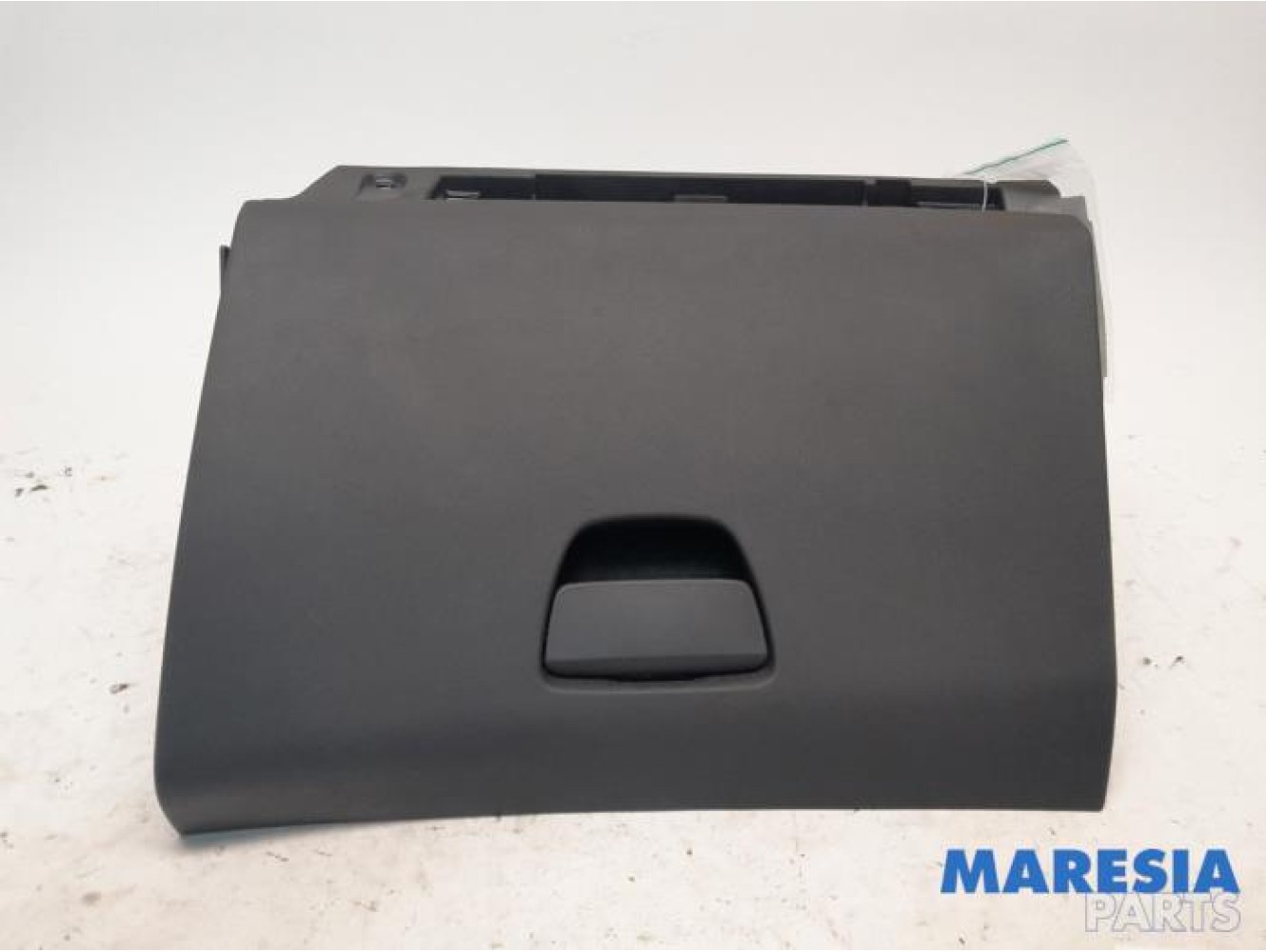 Peugeot - 2008 - Handschuhfach