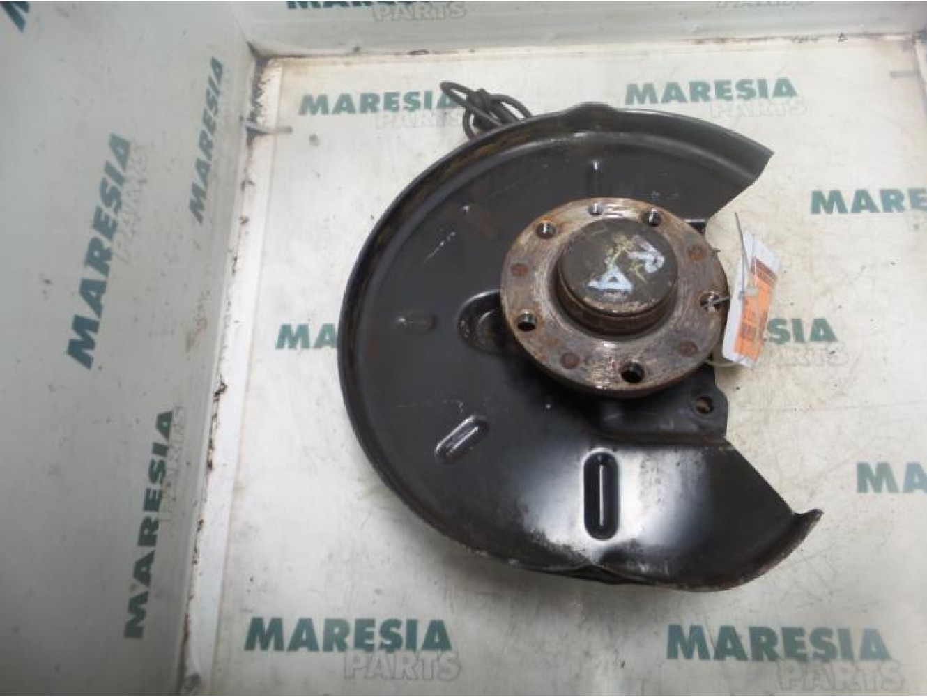 Alfa Romeo - 156 - Fusee rechts-achter