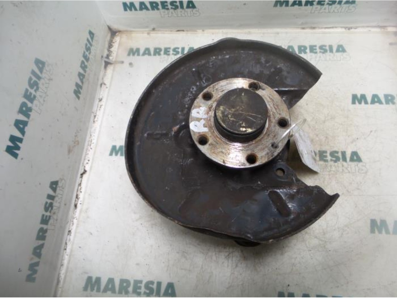 Alfa Romeo - 156 - Fusee rechts-achter
