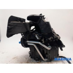 Renault - Clio - Heater housing
