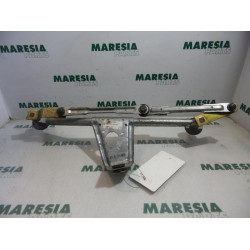 Peugeot - 206 - Wiper mechanism