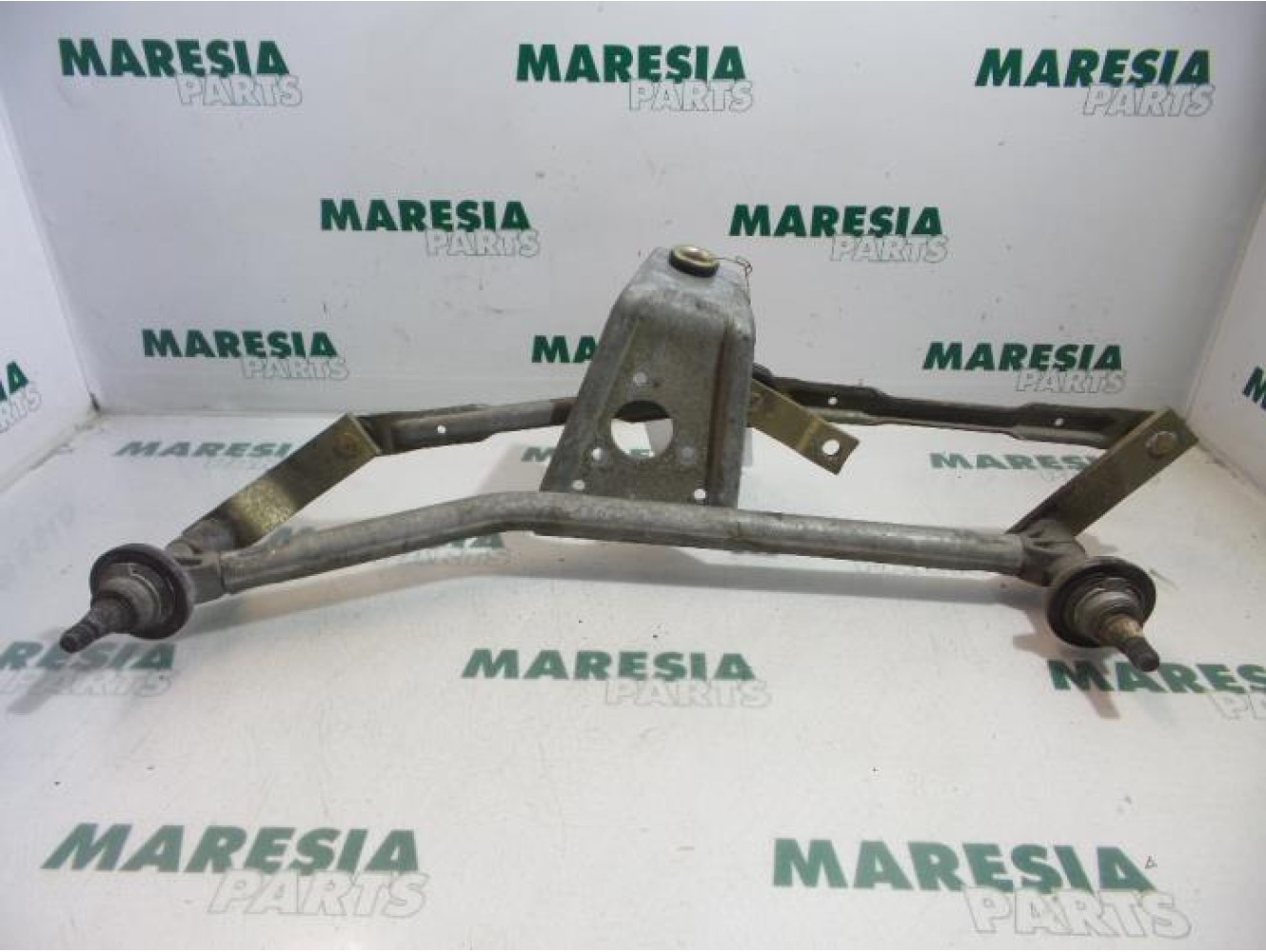 Peugeot - 206 - Wiper mechanism