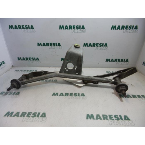 Peugeot - 206 - Wiper mechanism