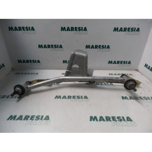 Peugeot - 206 - Wiper mechanism