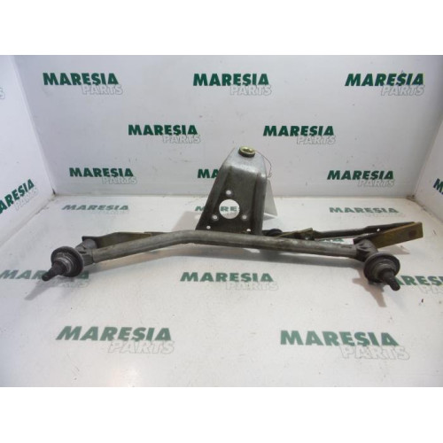 Peugeot - 206 - Wiper mechanism