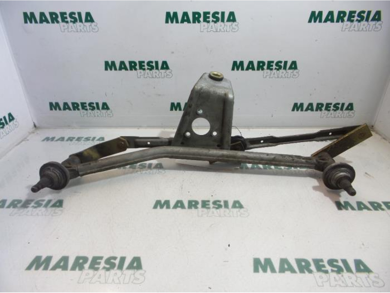 Peugeot - 206 - Wiper mechanism