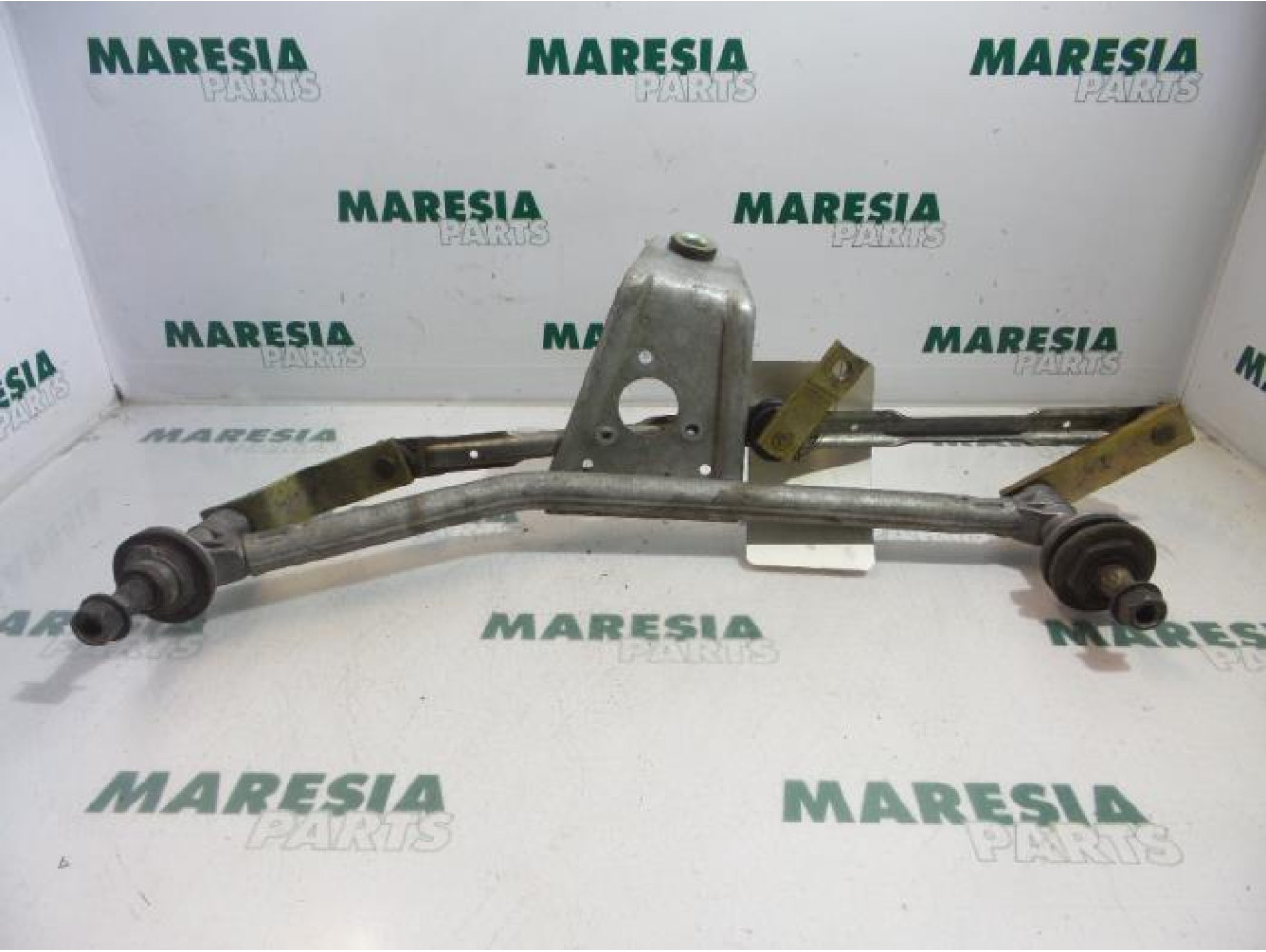 Peugeot - 206 - Wiper mechanism