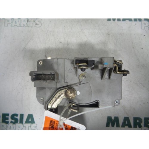 Peugeot - 206 - Front door lock mechanism 4-door, right