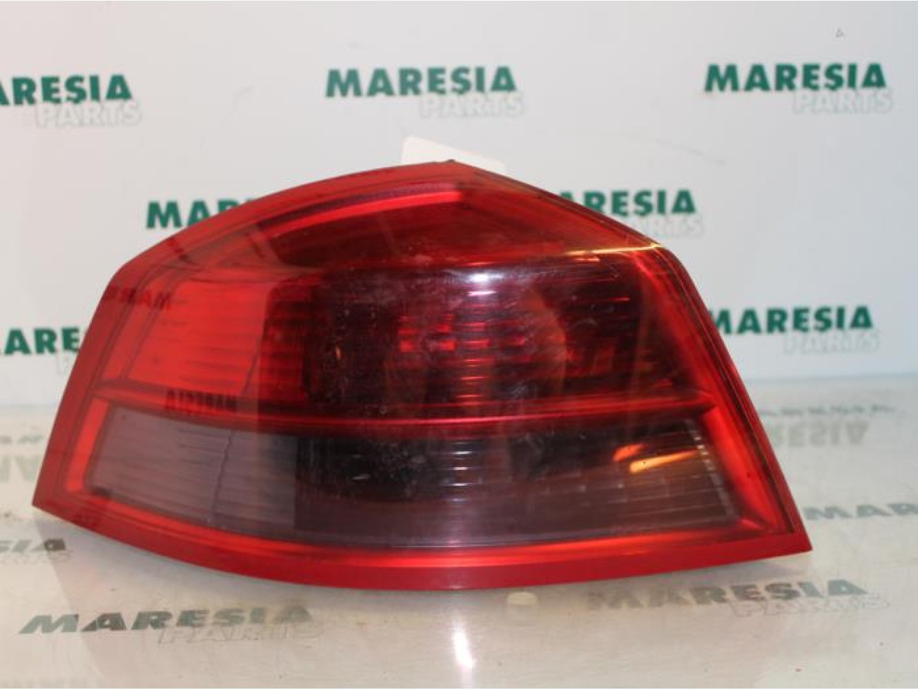 Renault - Vel Satis - Achterlicht links