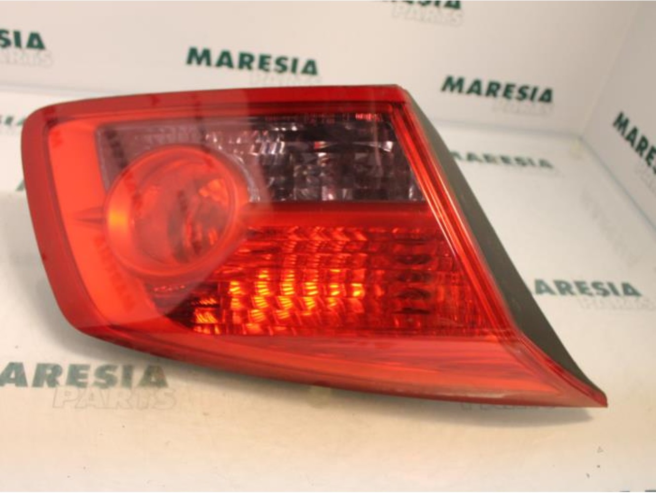 Renault - Vel Satis - Achterlicht links