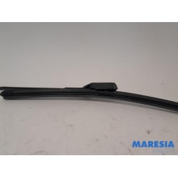 Peugeot - 2008 - Front wiper arm