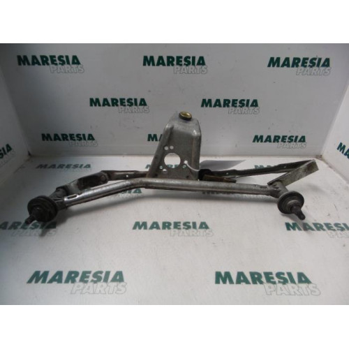 Peugeot - 206 - Wiper mechanism