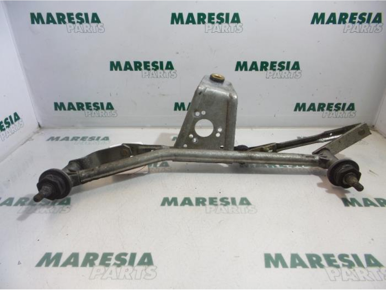 Peugeot - 206 - Wiper mechanism