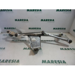 Peugeot - 206 - Wiper mechanism