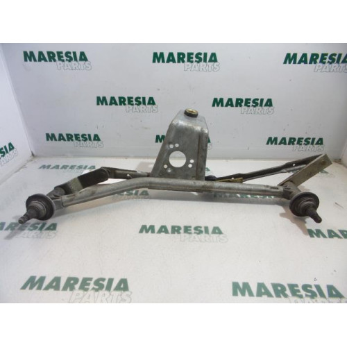 Peugeot - 206 - Wiper mechanism