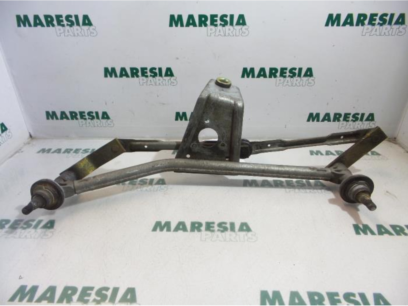 Peugeot - 206 - Wiper mechanism
