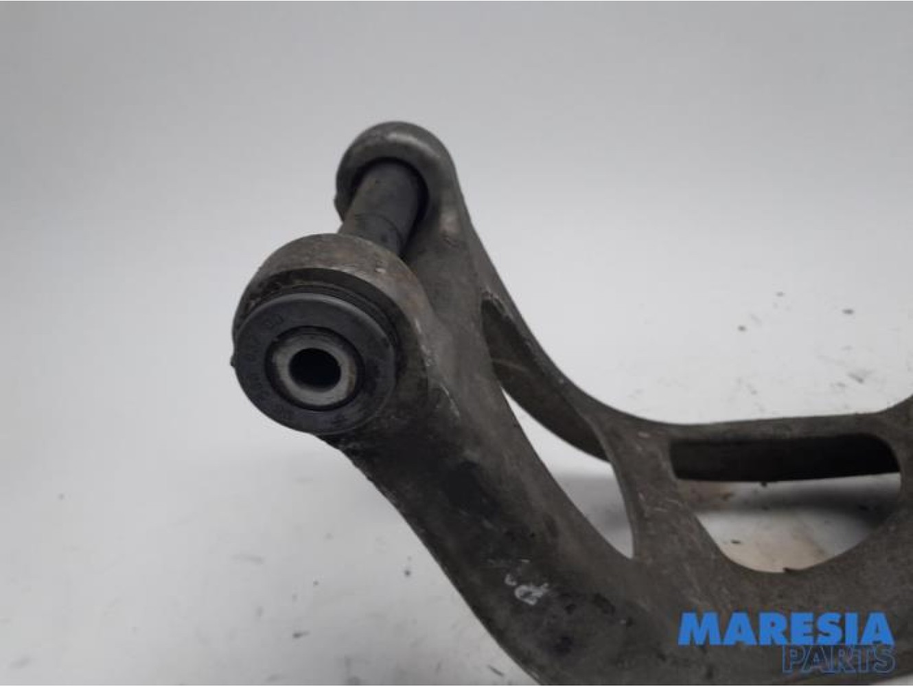 Citroen - C5 - Front wishbone, right