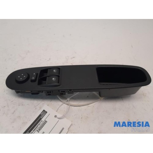 Fiat - Punto - Multi-functional window switch