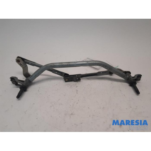 Peugeot - 2008 - Wiper mechanism