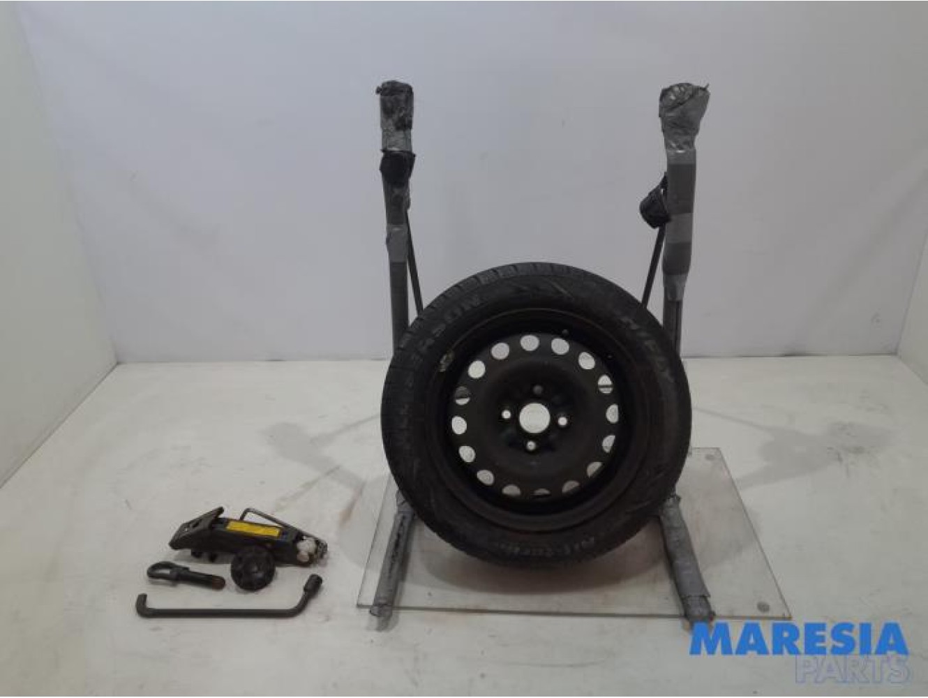 Citroen - C1 - Krikset + reservewiel