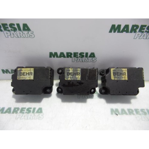 Peugeot - 206 - Heater valve motor