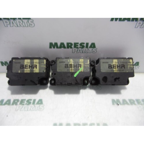 Peugeot - 206 - Heater valve motor