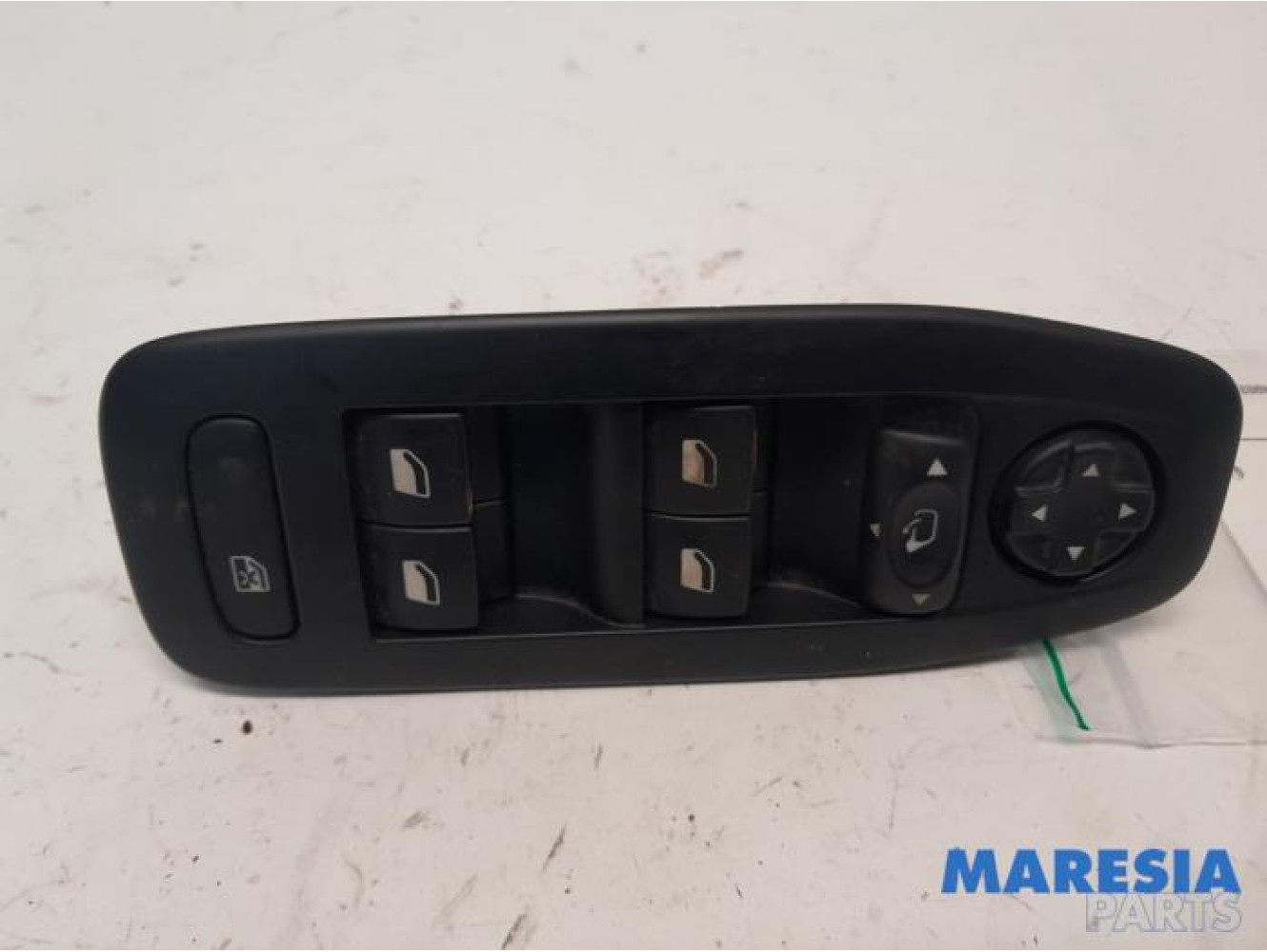 Peugeot - 2008 - Multi-functional window switch