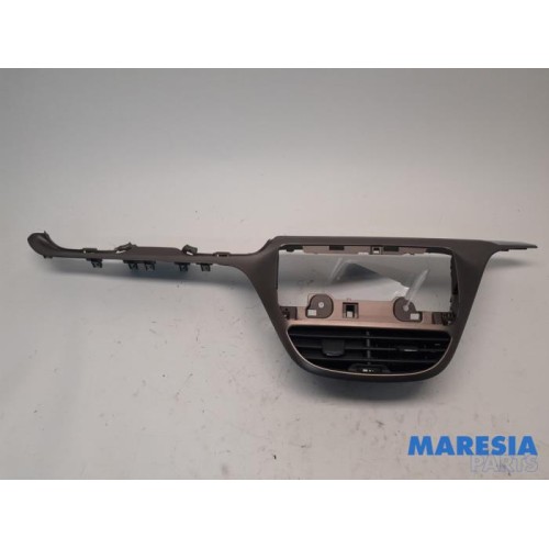 Peugeot - 2008 - Dashboard vent