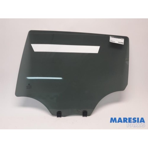 Peugeot - 2008 - Portierruit 4Deurs links-achter