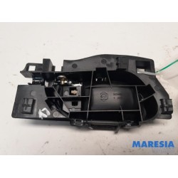 Peugeot - 2008 - Türgriff 4-türig links vorne