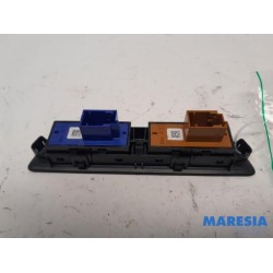 Peugeot - 2008 - ESP switch