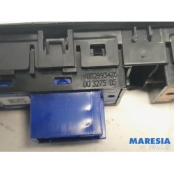 Peugeot - 2008 - ESP switch
