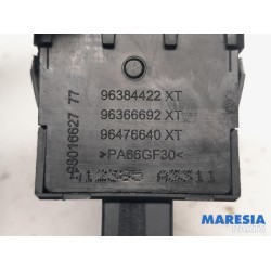 Peugeot - 2008 - AIH headlight switch