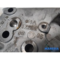 Peugeot - 307 - Engine mount