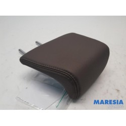 Peugeot - 2008 - Headrest
