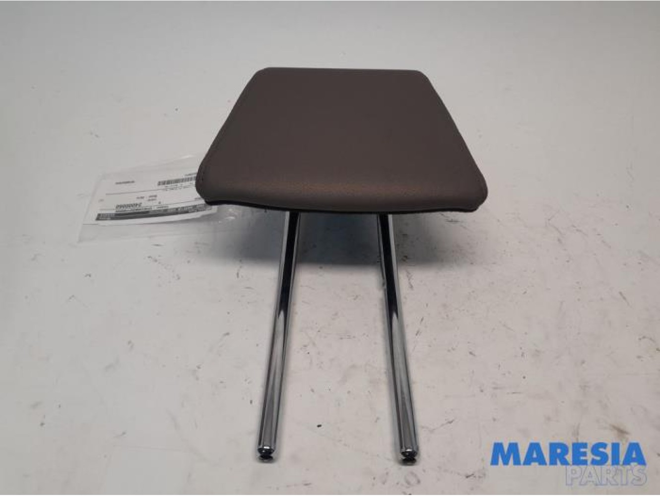 Peugeot - 2008 - Headrest