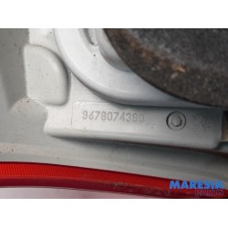 Peugeot - 2008 - Achterlicht rechts
