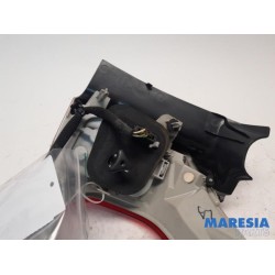 Peugeot - 2008 - Achterlicht links