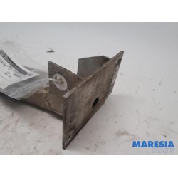 Peugeot - RCZ - Front bumper bracket, left
