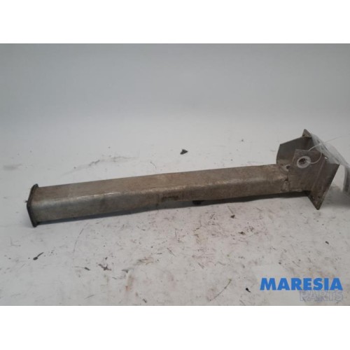 Peugeot - RCZ - Front bumper bracket, left