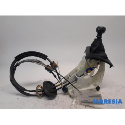 Peugeot - RCZ - Gear stick