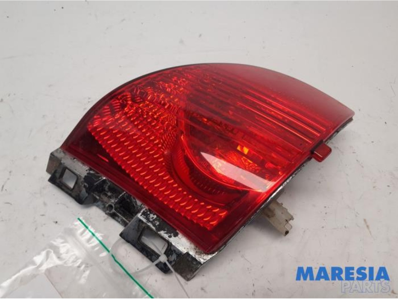 Peugeot - 2008 - Rear fog light