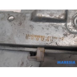Peugeot - 2008 - Fenstermechanik 4-türig links hinten