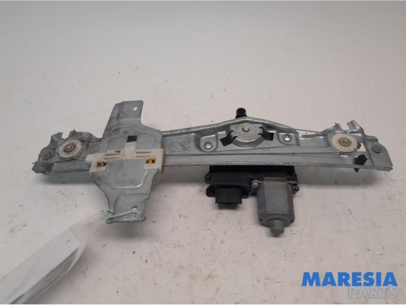 Peugeot - 2008 - Fenstermechanik 4-türig links hinten