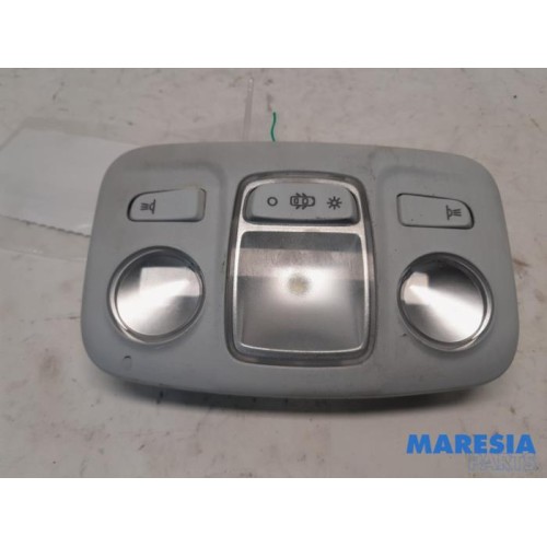 Peugeot - 2008 - Interior lighting, front