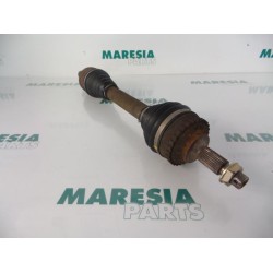 Peugeot - 605 - Aandrijfas links-voor